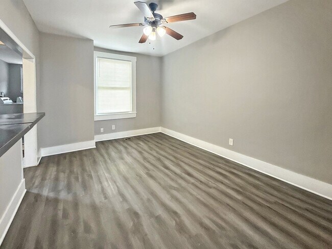 Building Photo - 2113 Belair Rd