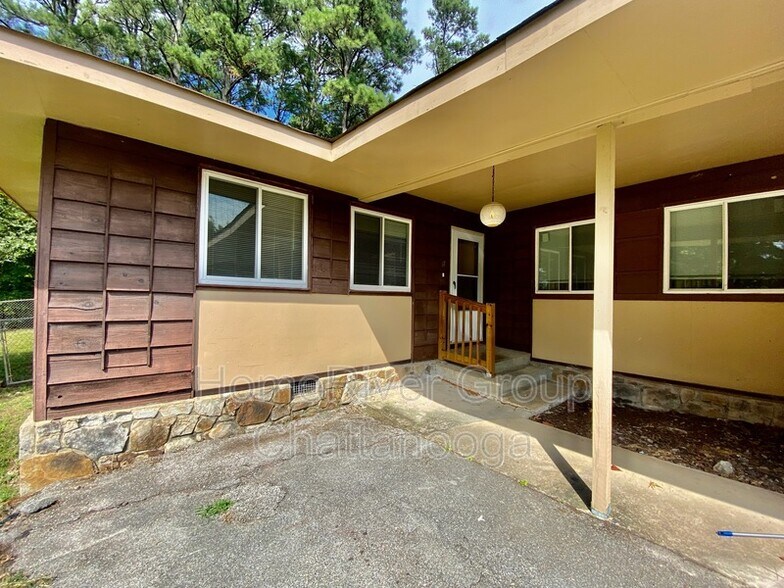 Building Photo - 6410 Archer Rd