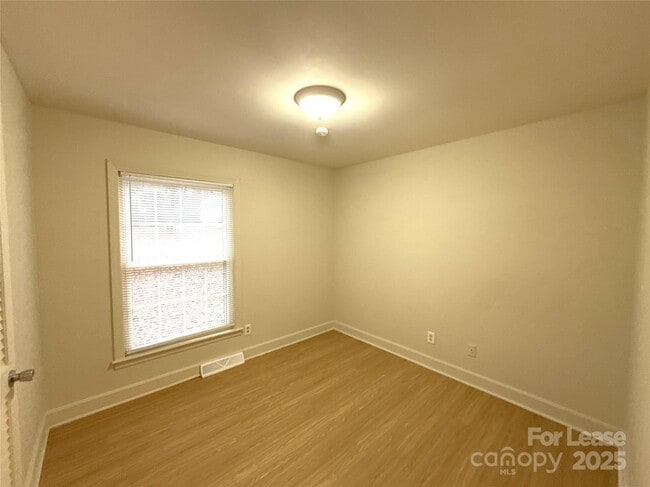 Building Photo - 4409 Brooktree Dr