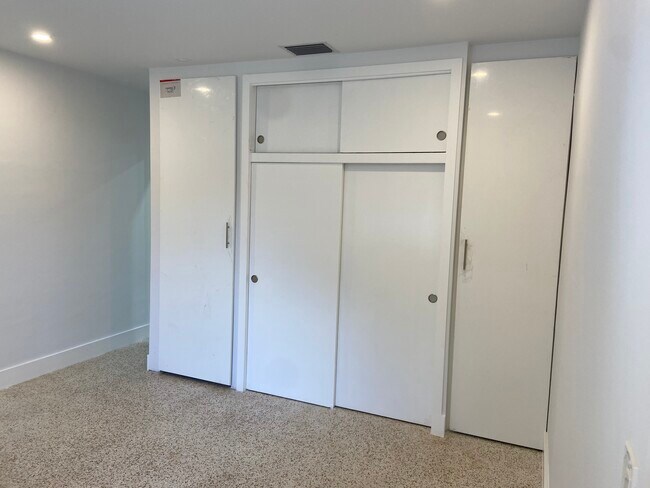 Master Bedroom - 2950 SW 37th Ct