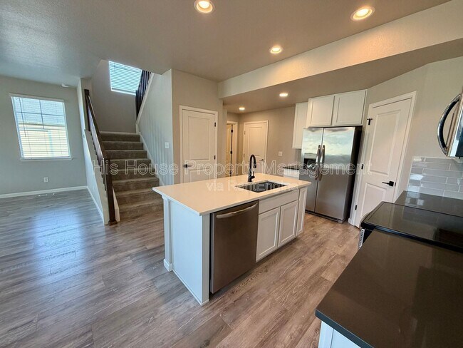 Building Photo - 2640 Brookstone Dr