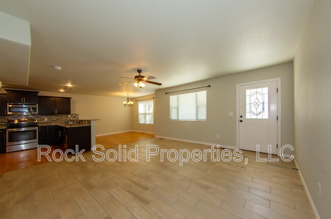 Building Photo - 1031 Old Town Ln
