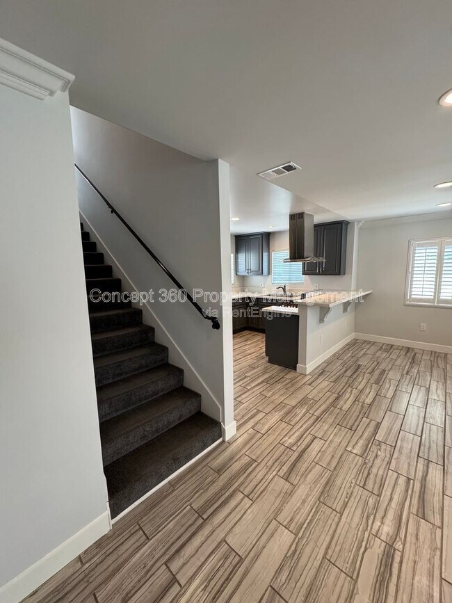 Building Photo - 1143 W 163rd St