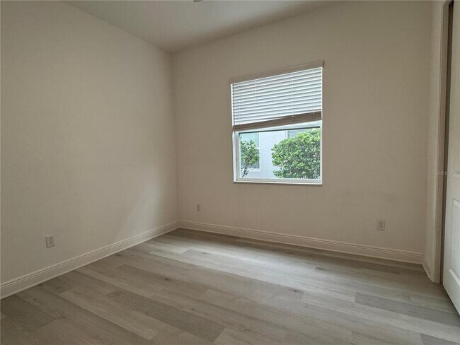 Building Photo - 30788 Lindentree Dr