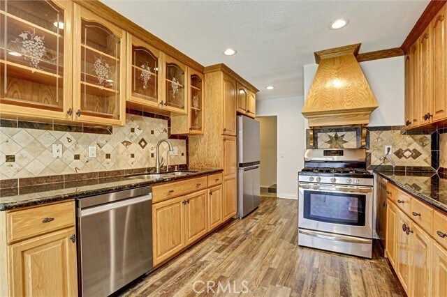 Building Photo - 1726 Oak Knoll Dr