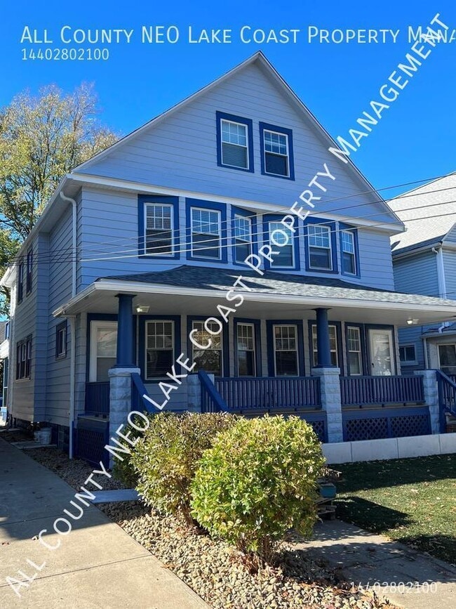 Primary Photo - 1472 Ridgewood Ave