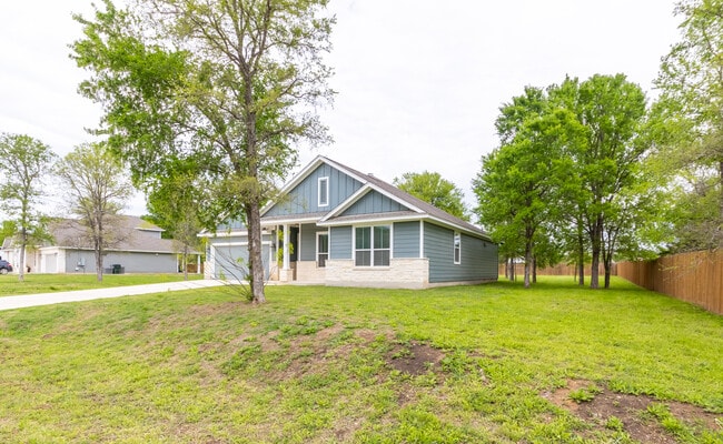 Building Photo - 106 Koele Ct