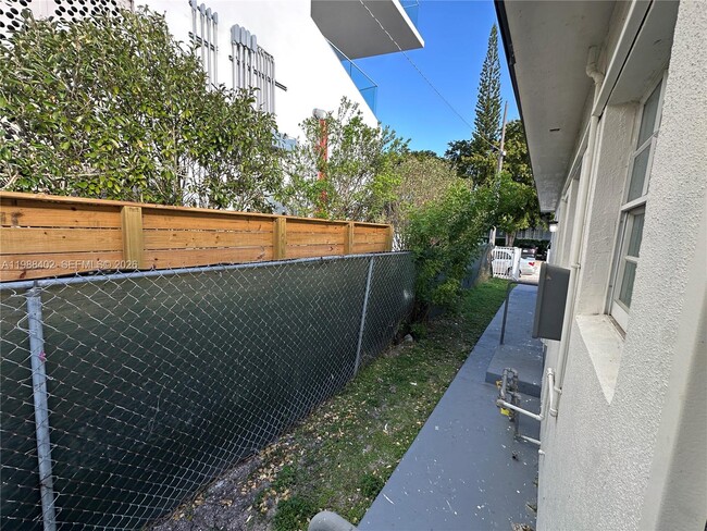 Building Photo - 740 84th St