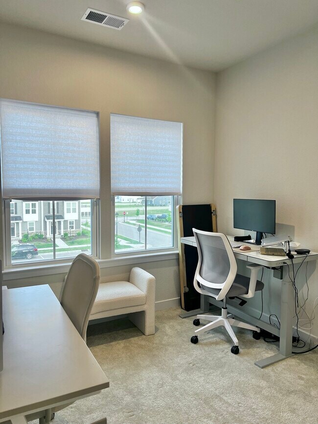 Building Photo - 208 Fost Blvd