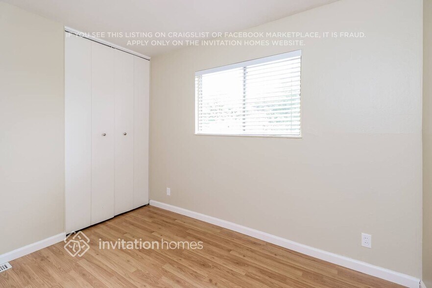 Building Photo - 3211 Laurelhurst Dr