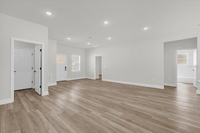 Building Photo - 13590 SW 40th Cir