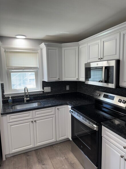 Building Photo - 29 Beechmont St