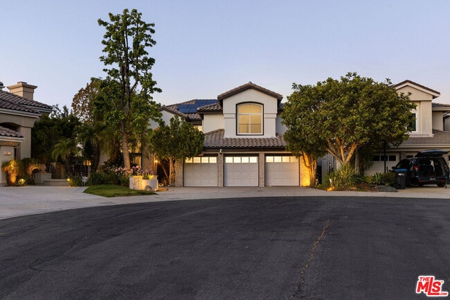 Building Photo - 22303 Dunmore Dr