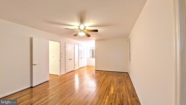 Building Photo - 8835 Tuckerman Ln