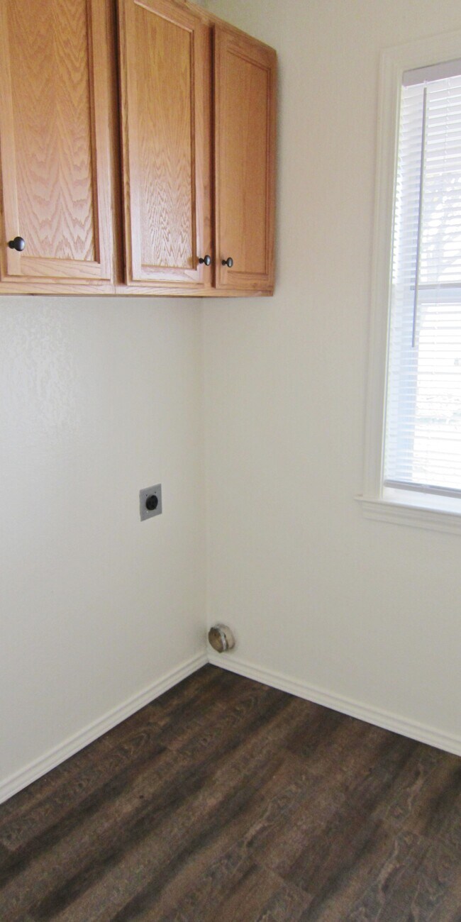 Building Photo - 3103 Acton School Rd