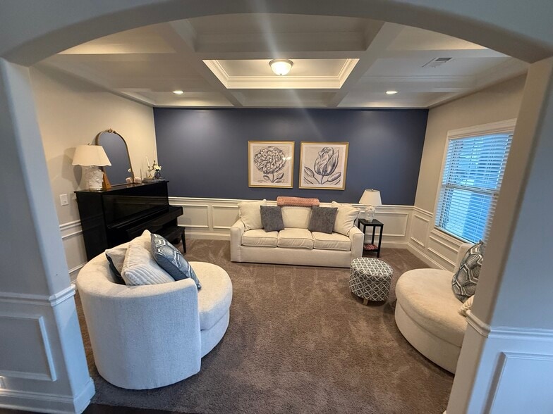 Building Photo - 121 Wild Hickory Cir