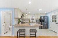 Building Photo - 63 Dickerman Ln