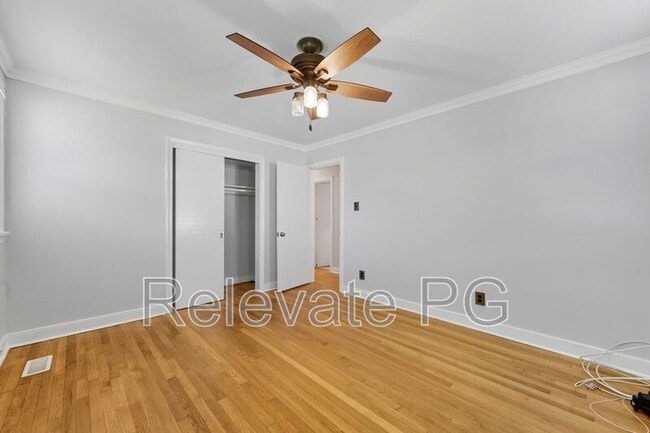 Building Photo - 8803 Weldon Dr