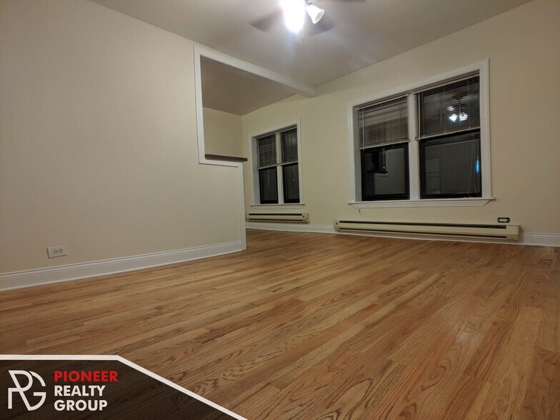 Primary Photo - 2842 N Orchard St