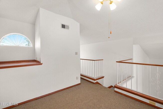 Building Photo - 4612 Loma Grande Dr
