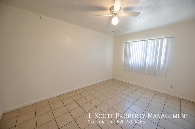 Building Photo - 6134 W Cavalier Dr