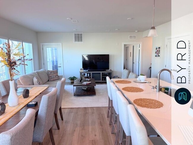 Building Photo - 6655 Citory Way