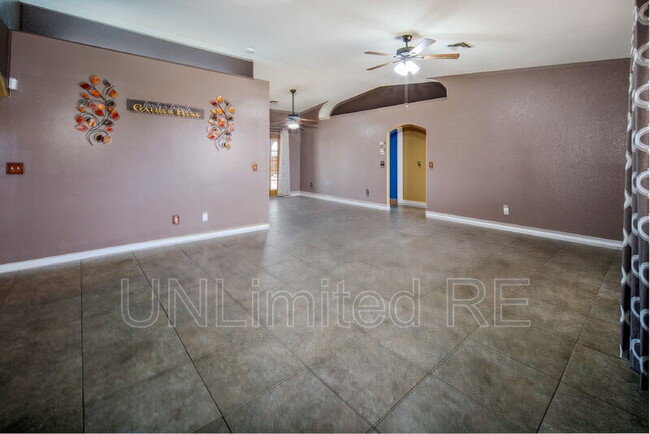 Building Photo - 2068 Palo Verde Blvd S