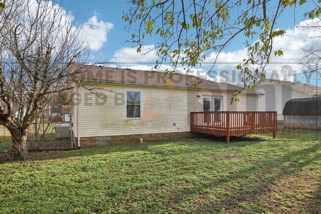 Building Photo - 283 Audrea Ln