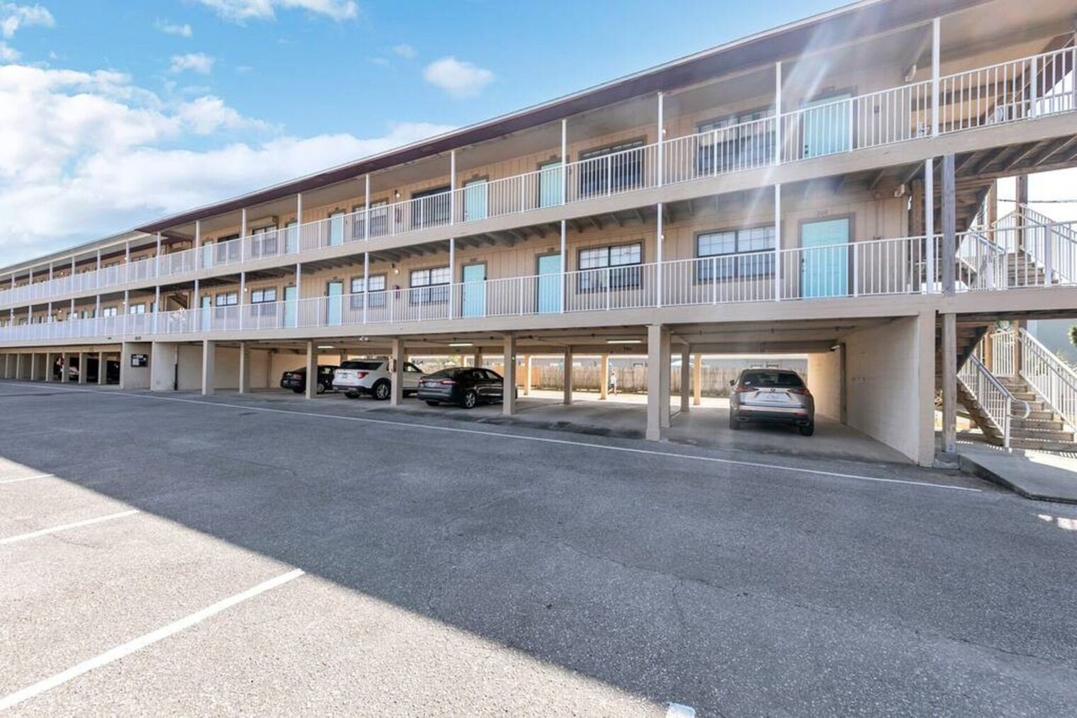 Building Photo - 312 Bream Ave