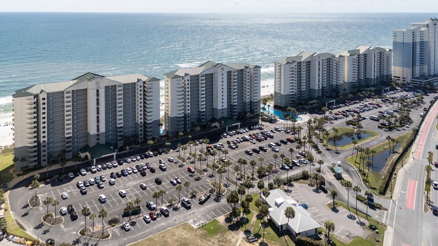 Building Photo - 10515 Front Beach Rd