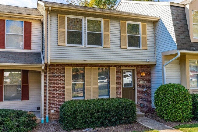 Building Photo - 1708 Ithaca Ln