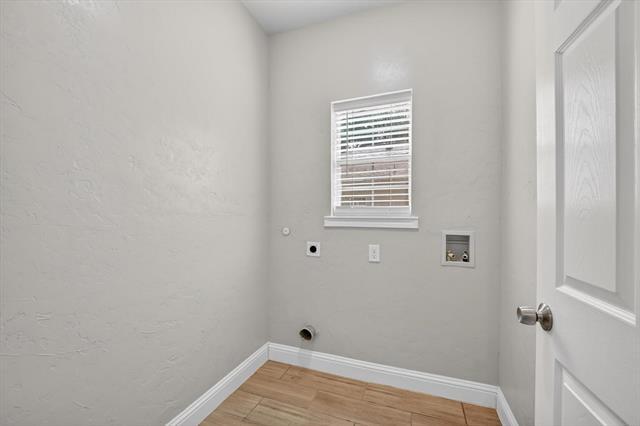 Building Photo - 4404 W Harris St