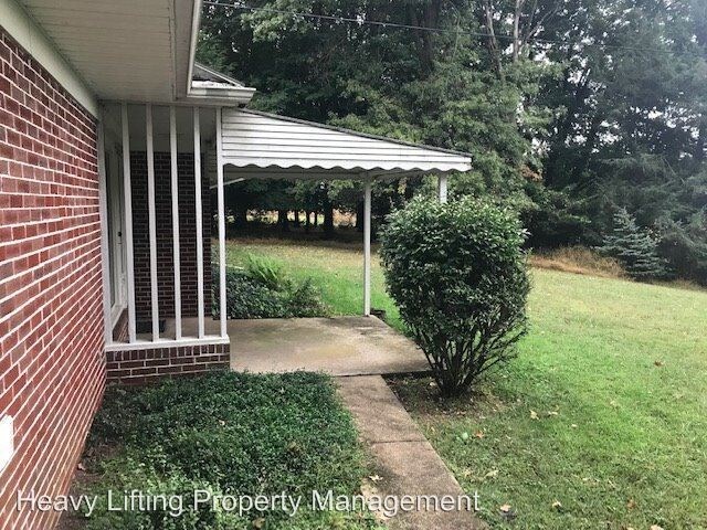 Building Photo - 3 br, 1 bath House - 210 Lawn Rd