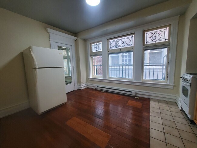 Building Photo - 1639 W Turner St