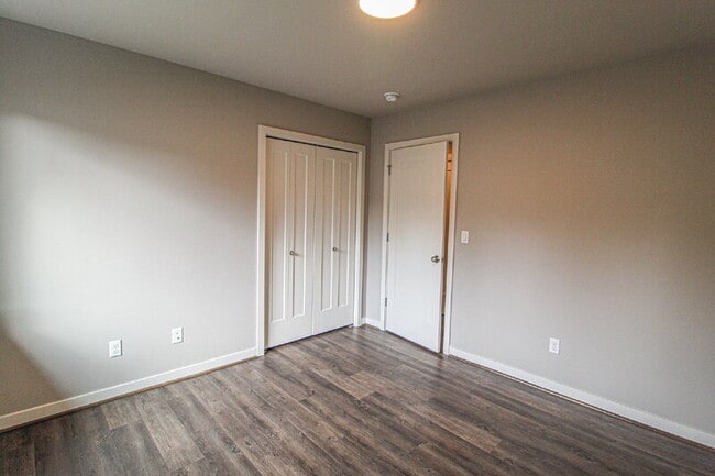 Building Photo - 1418 184th Pl SE