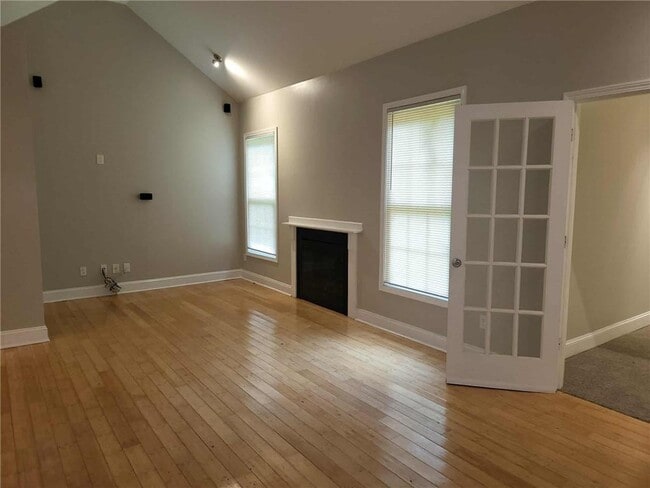 Building Photo - 3873 King Edward Trail SW