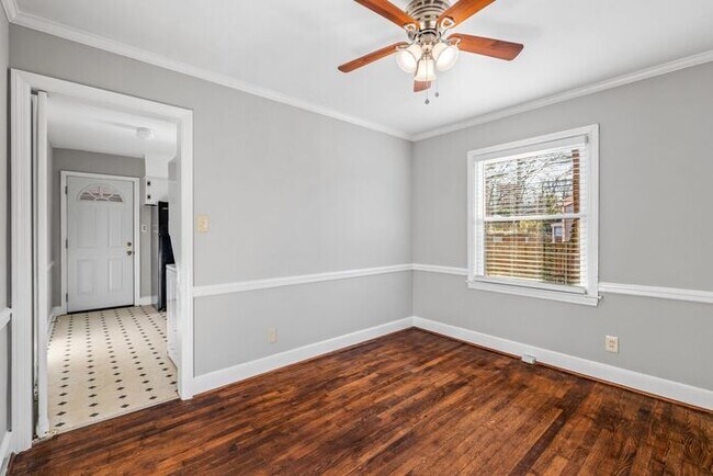 Building Photo - Adorable Brick Ranch Home in the Desirable Lindley Park Area! Updated, Hardwood Floors, Fenced!