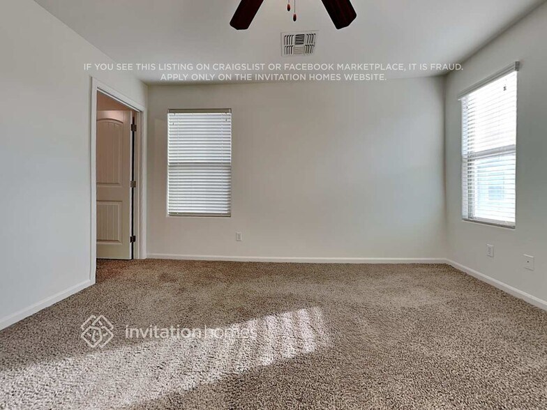 Building Photo - 1385 S Moccasin Trail