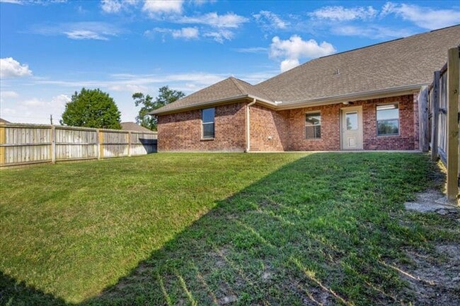 Building Photo - Stonebridge Villas #4041