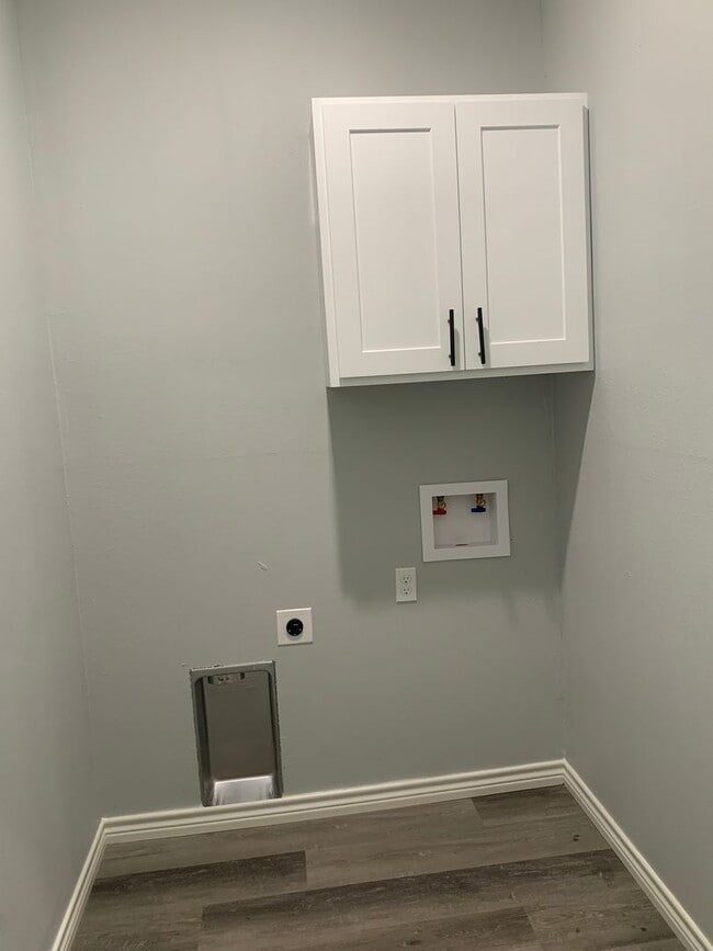 Building Photo - Brand New 1-Bedroom/ 1-Bathroom