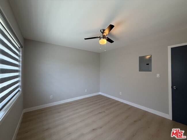 Building Photo - 1505 Cochran Ave