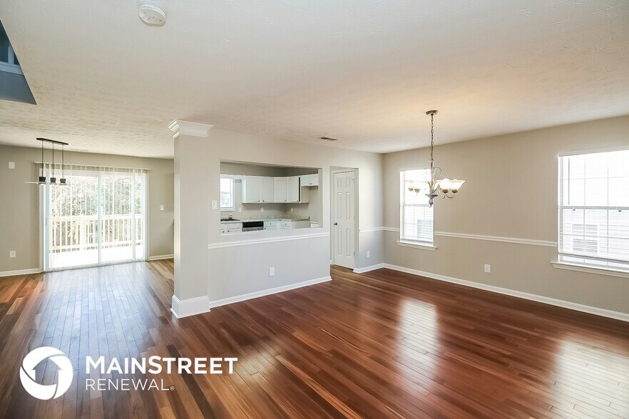 Building Photo - 130 Carriage Lake Dr