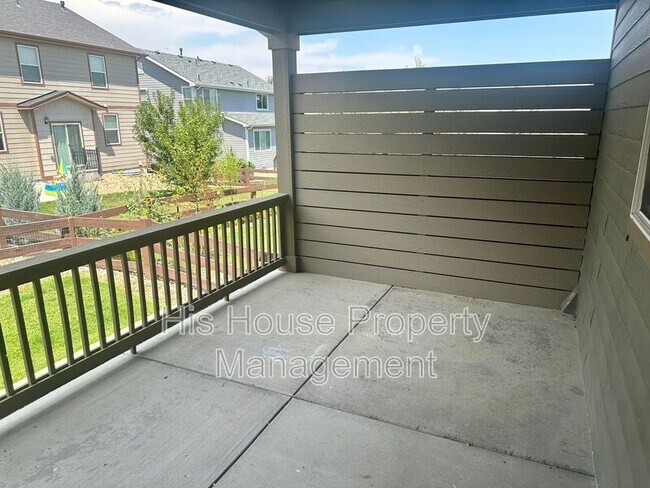 Building Photo - 2278 Stonefish Dr