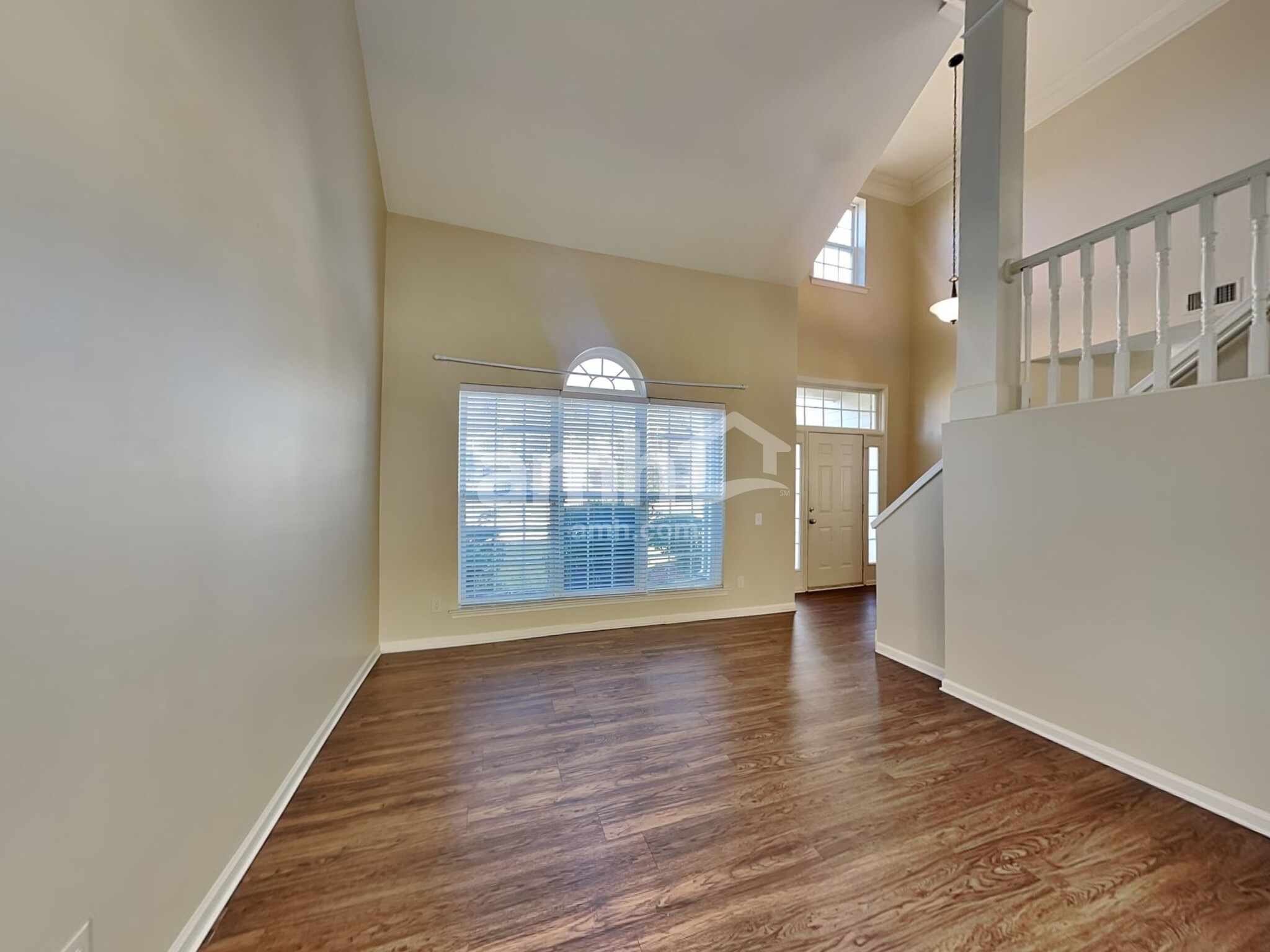 Building Photo - 8933 Coppermine Ln