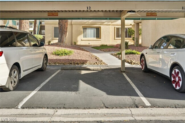 Building Photo - 5155 W Tropicana Ave