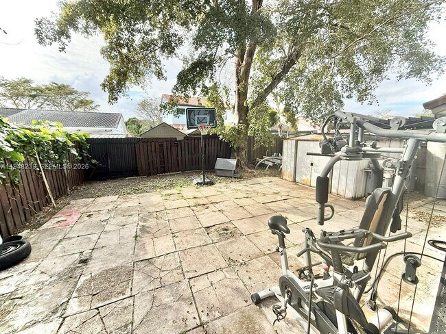 Building Photo - 6426 SW 134th Pl