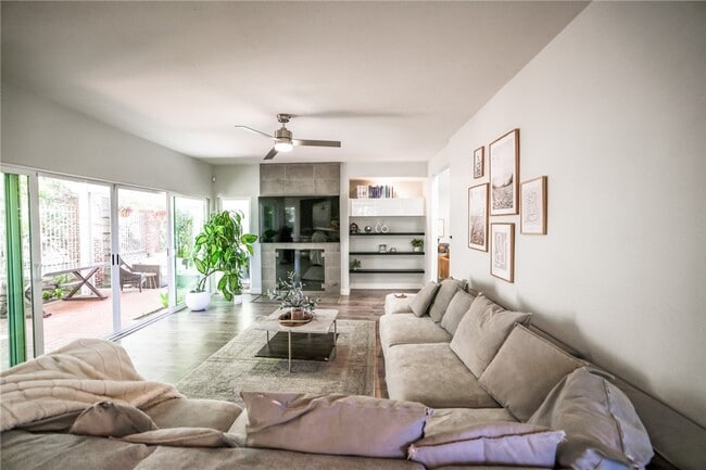 Building Photo - 7241 E Pony Ct