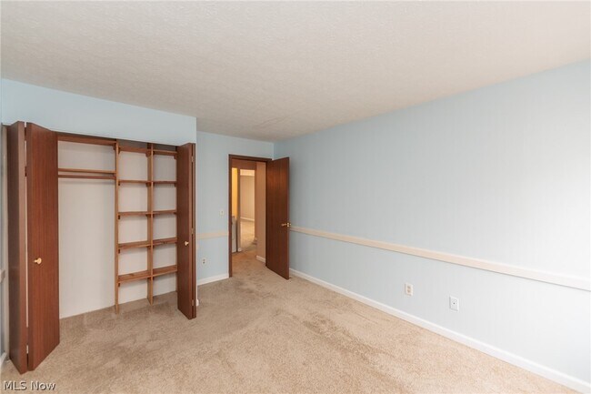 Building Photo - 3265 Mayfield Rd