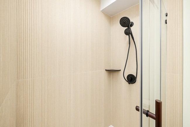 Building Photo - 5200 N Winthrop Ave