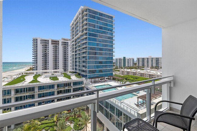Building Photo - 6801 Collins Ave